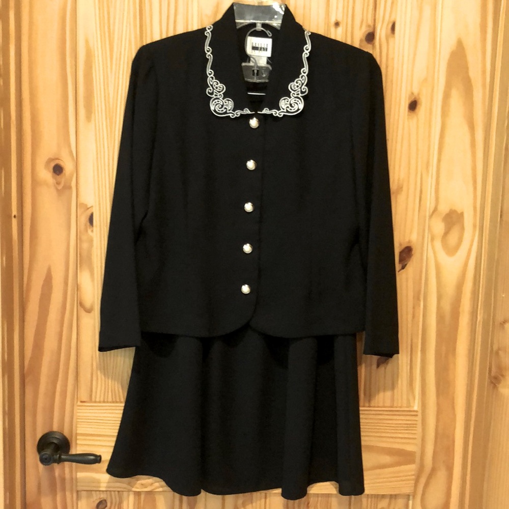 Leslie Fay Petite Skirt Suit